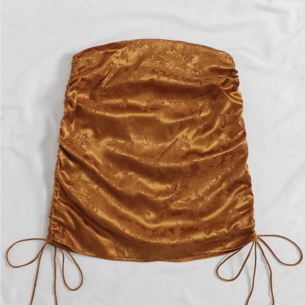Gold printed tie skirt